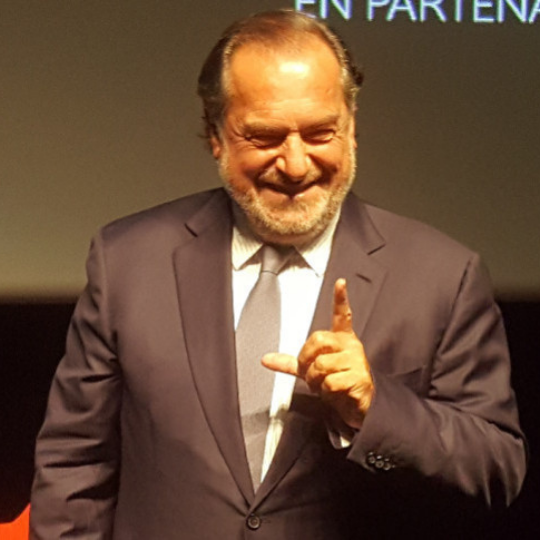 Michel Rolland: Έφυγε από τη ζωή ο εμβληματικός «Flying Winemaker». Michel Rolland: Έφυγε από τη ζωή ο εμβληματικός «Flying Winemaker».
