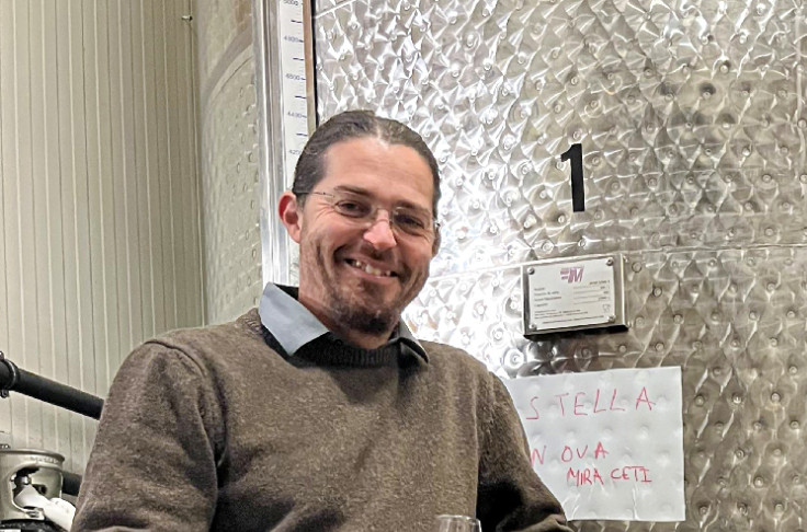 Ποιες ζύμες να επιλέξει κανείς για τα κρασιά «blanc de noirs»; Όλα εξαρτώνται από τους επιδιωκόμενους στόχους. Ανάλογα με τους στόχους των πελατών τους, οι οινολόγοι καλούνται να προτείνουν πολύ διαφορετικές μαγιές για την οινοποίηση των «blanc de noirs».